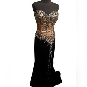 PAGEANT THE CROWN COLLECTION evening gown black sequined gold size 4 formal EUC